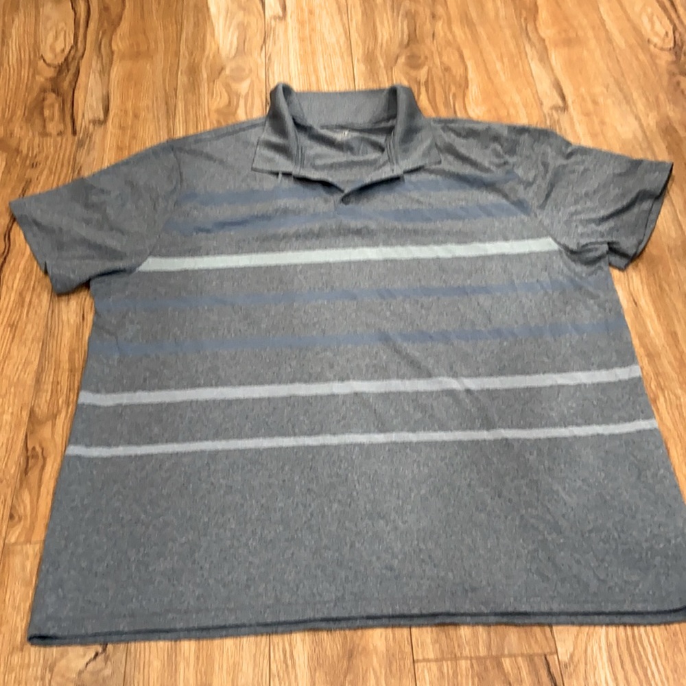 Men’s dress shirt. Like new.